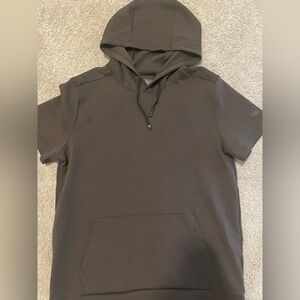 Men’s under armour hooked sweatshirt